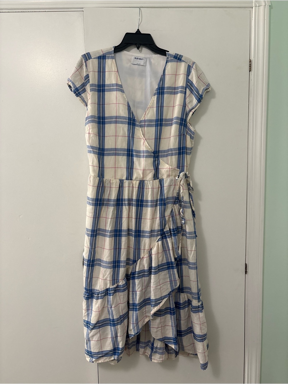 Old Navy Women’s Plaid Wrap Dress